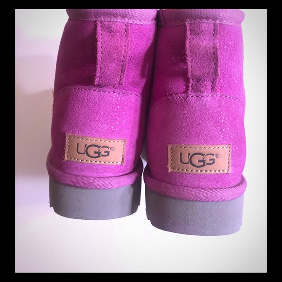 🎉HP🎉Ugg Classic Mini - Picture 5 of 6